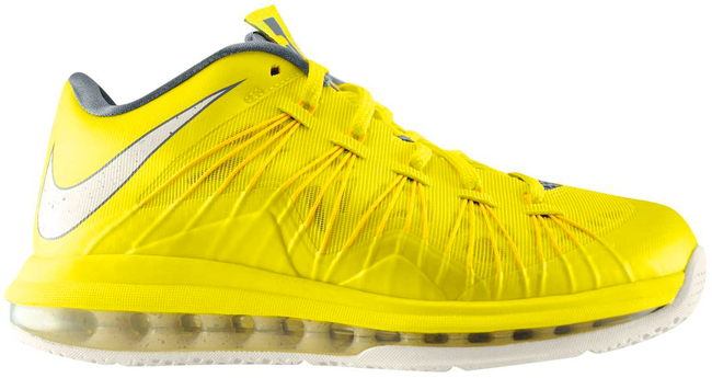 الثياب nike air max lebron x 