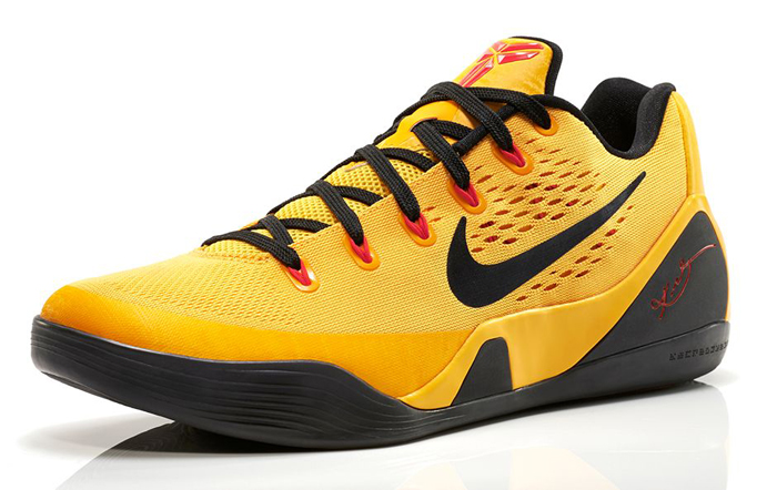 nike-kobe-9-em-side-view