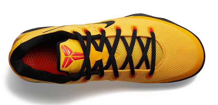 nike-kobe-9-em-top-view
