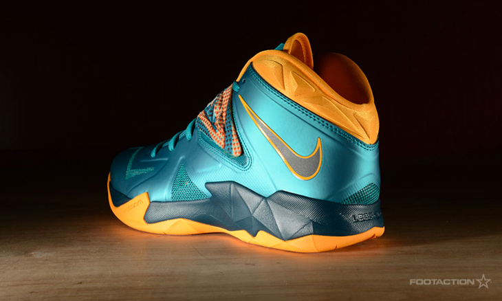 nike-zoom-soldier-7-turbo-green-5