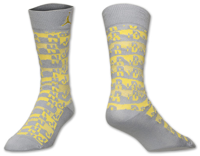 jordan-14-thunder-air-sneaker-socks