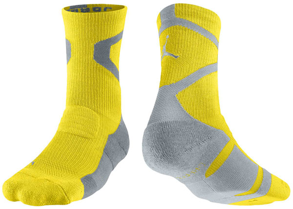 jordan-ferrari-jumpman-socks-yellow-grey