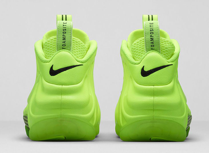 nike-air-foamposite-pro-volt-image-4