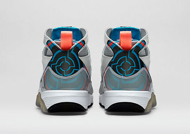 nike-air-trainer-huarache-premium-super-bowl-image-4