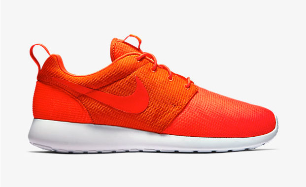 nike-roshe-run-bright-crimson