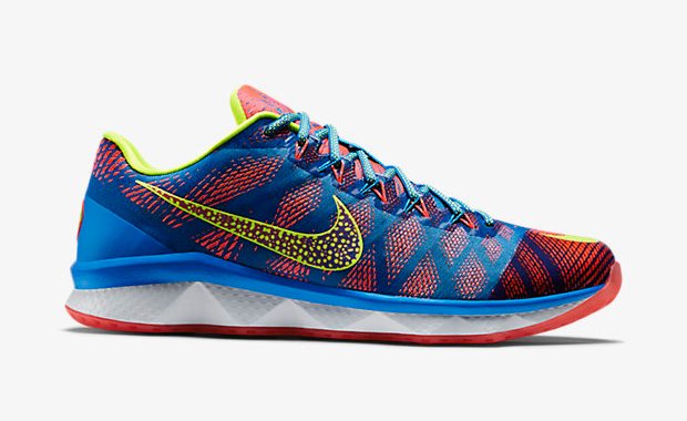 nike-cj3-flyweave-trainer-2