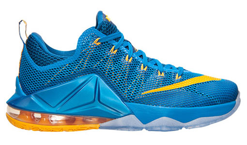 nike-lebron-12-entourage-2