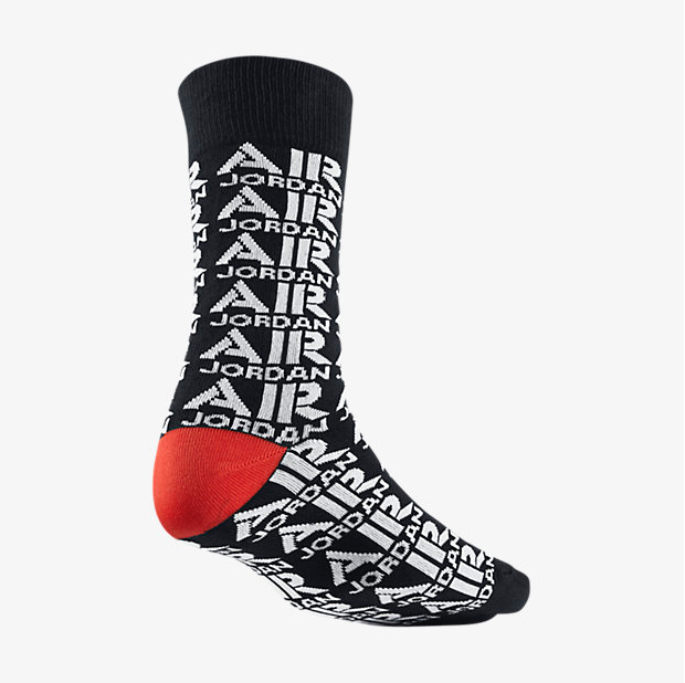 air-jordan-5-space-jam-socks-back