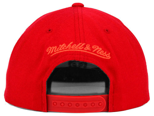 air-jordan-7-hare-mitchell-and-ness-bulls-hat-4