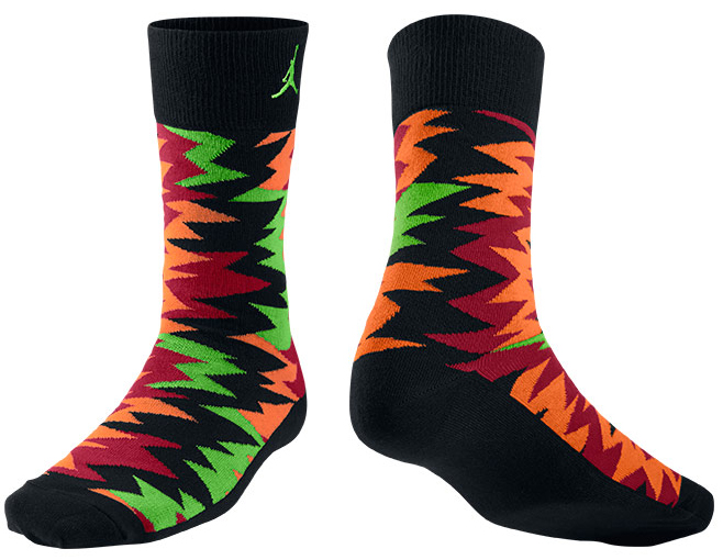 air-jordan-7-marvin-the-martian-socks
