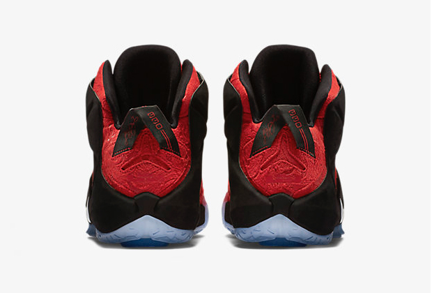nike-lebron-12-kings-cloak-5
