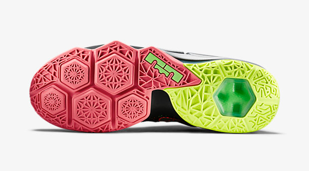nike-lebron-12-low-remix-5