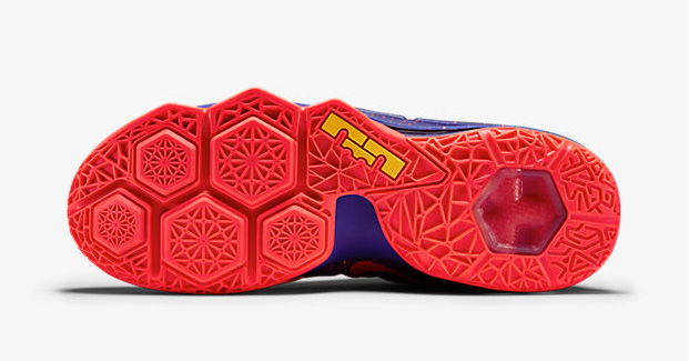 nike-lebron-12-low-court-purple-image-6