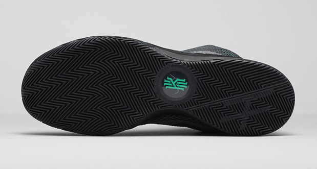 nike-kyrie-1-driveway-shoe-4