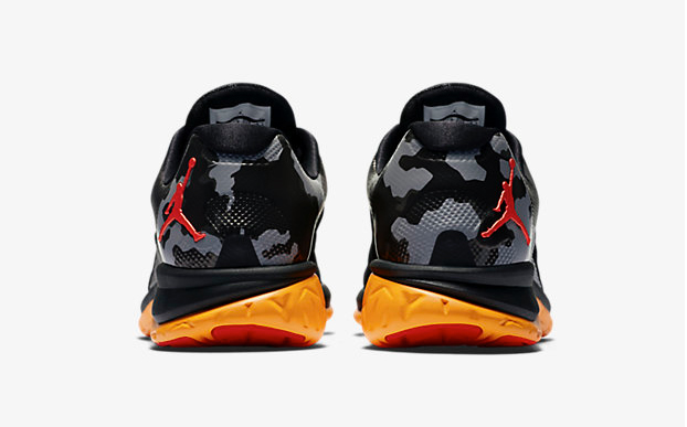 jordan-flight-runner-2-laser-orange-4