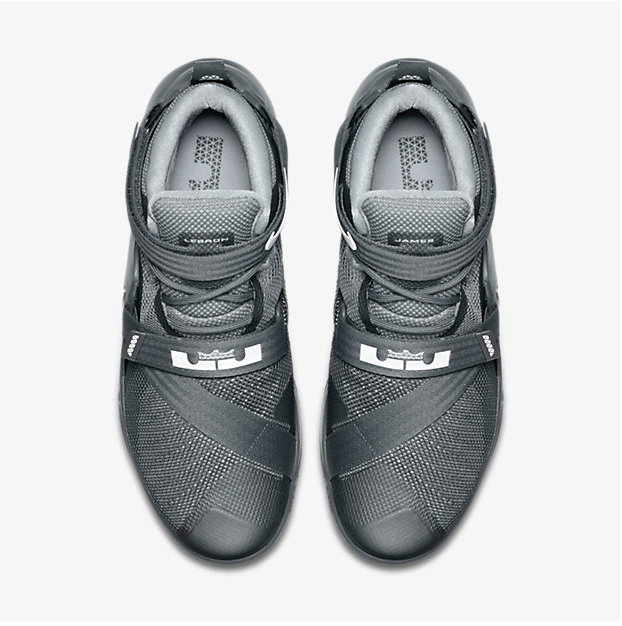 nike-lebron-soldier-9-cool-grey-3