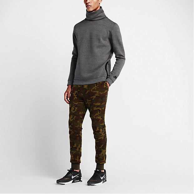 nike-tech-fleece-funnel-sweatshirt-grey-1