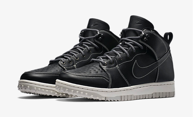 nike-dunk-comfort-sneakerboot-black-1