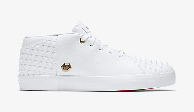 nike-lebron-13-lifestyle-white-red-gold-2