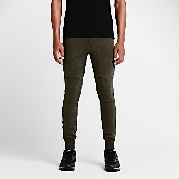 nike-tech-fleece-pants-cargo-khaki