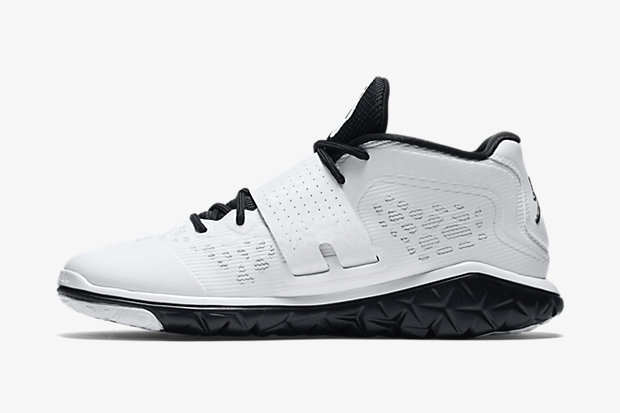jordan-flight-flex-trainer-2-white-black-4