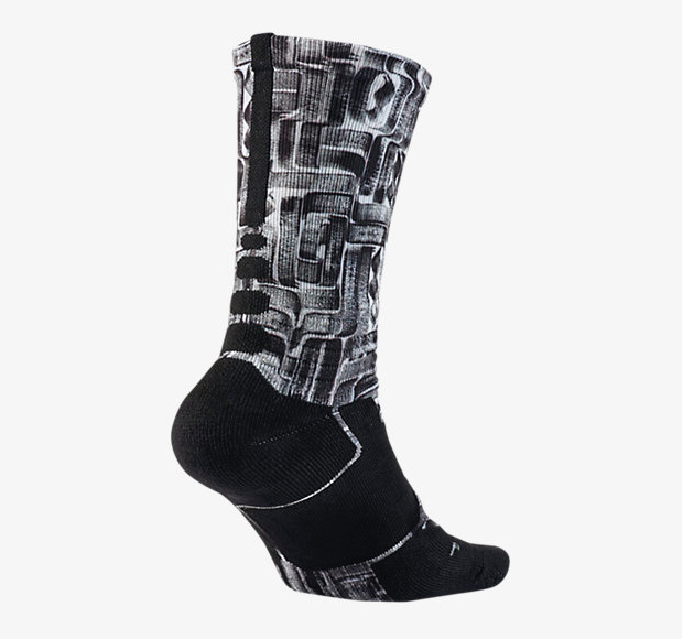 nike-kobe-11-sock-2