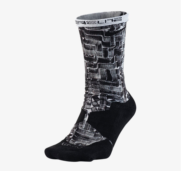 nike-kobe-11-sock-4