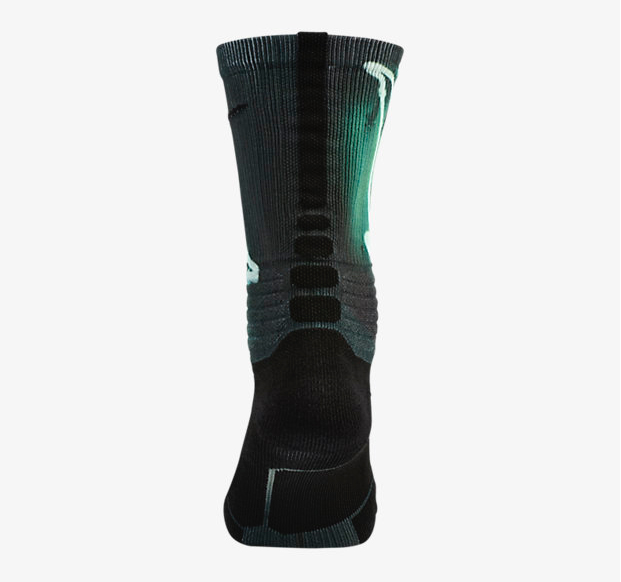 kyrie socks nike