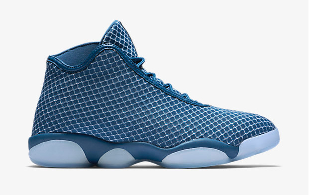 jordan-horizon-french-blue-2