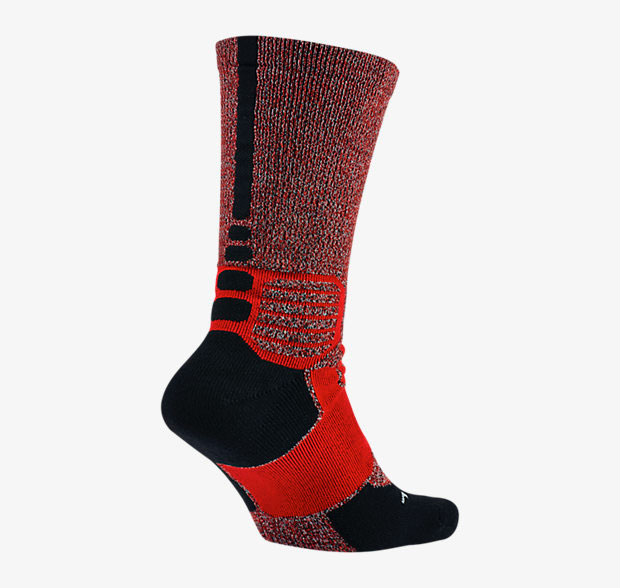 nike-kobe-11-bruce-lee-socks-2
