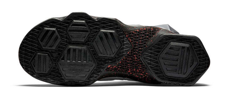 nike-lebron-13-rubber-city-6