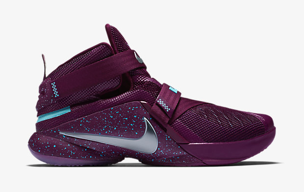 nike-lebron-9-flyease-purple-2
