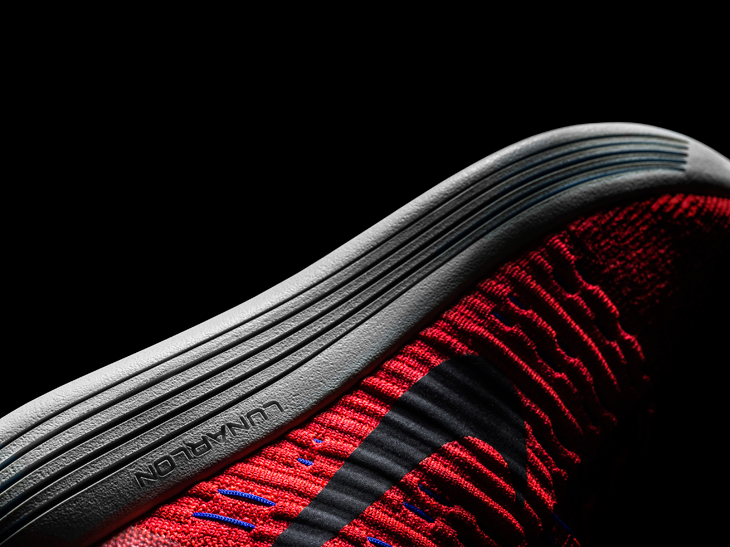 nike-lunarepic-flyknit-running-shoe-4