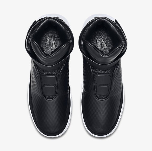nike-swoosh-hunter-black-white-3