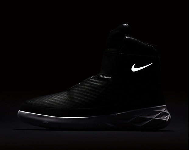 nike-swoosh-hunter-black-white-5