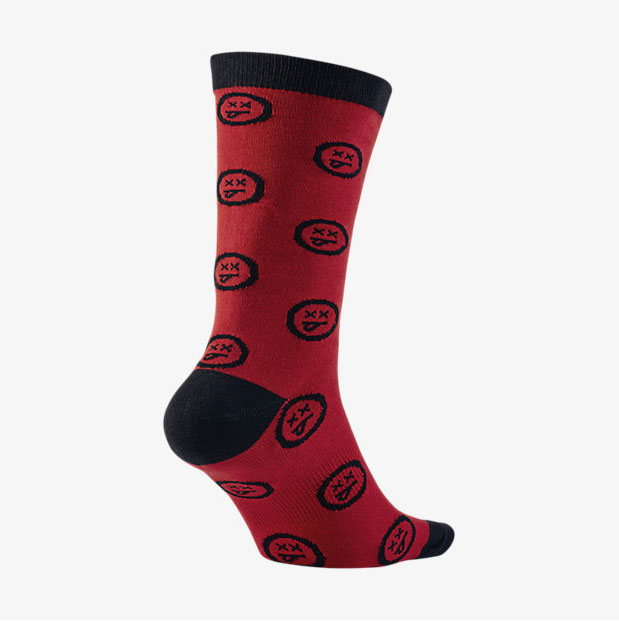 air-jordan-12-flu-game-socks-red-2