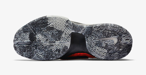 skylar-diggins-nike-zoom-hyperrev-2016-pe-6