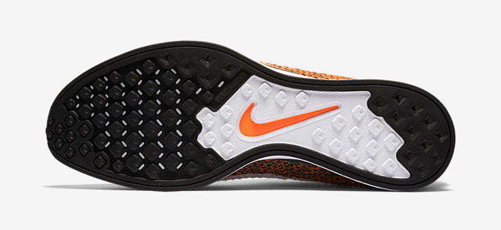 nike-flyknit-racer-total-orange-7