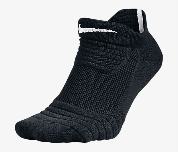 nike-kobe-11-sunset-socks-1