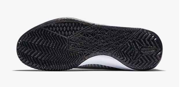 nike-kobe-mentality-2-platinum-gold-black-6