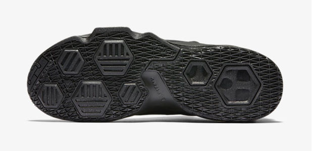 lebron 13 low triple black