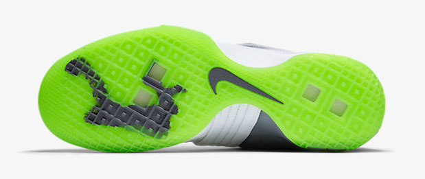 nike-lebron-soldier-10-dunkman-7