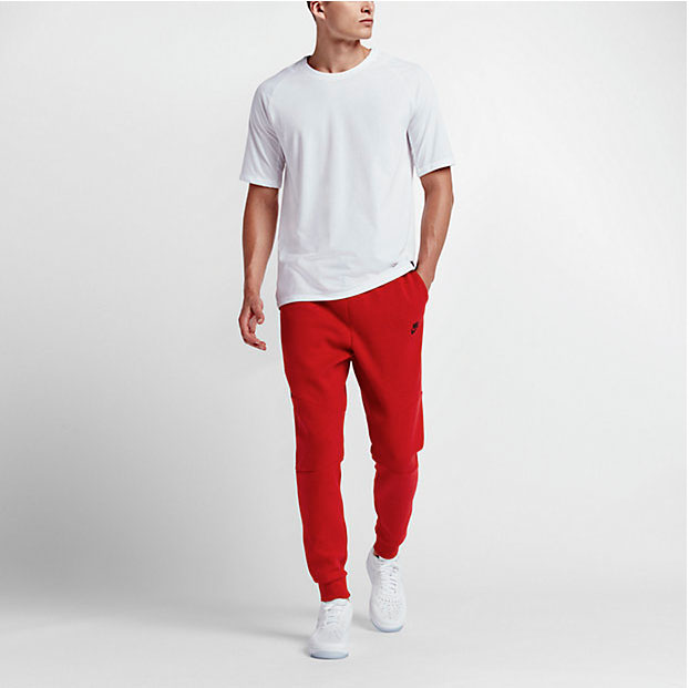 nike-sportswear-tech-fleece-joggers-red