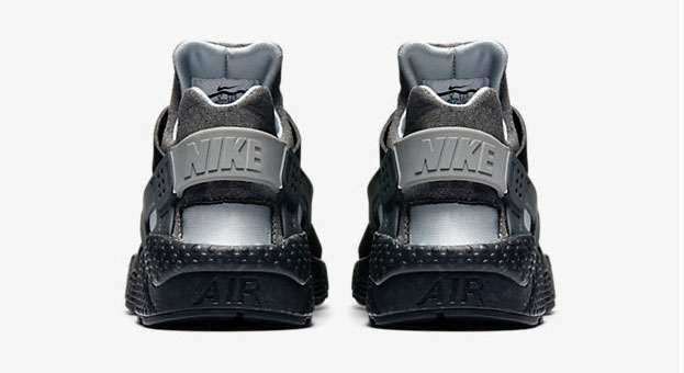 nike-air-huarache-black-wolf-grey-4