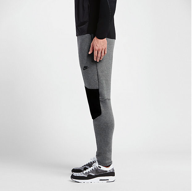 nike-sportswear-tech-fleece-pants-grey-black-4
