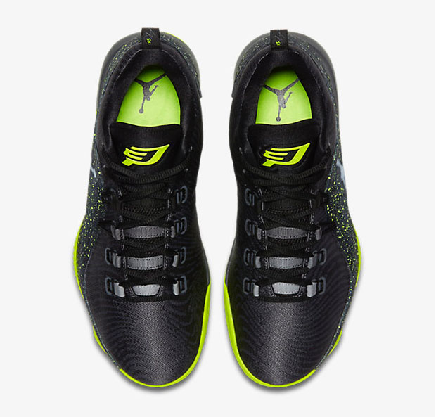 jordan-cp3-x-black-volt-3
