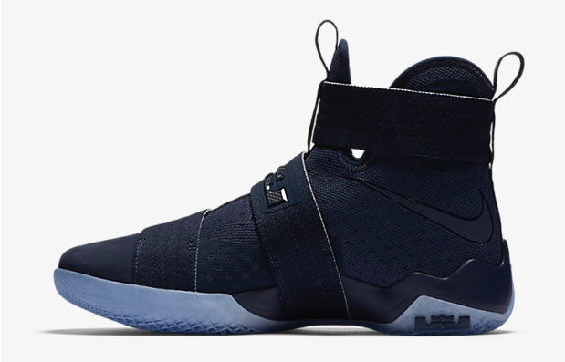 nike-lebron-soldier-10-navy-royal-3