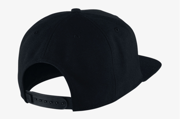 air-jordan-8-black-hat-back