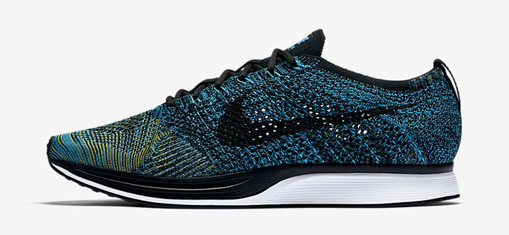 nike flyknit light blue