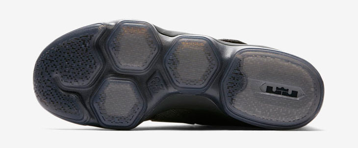 nike-lebron-14-triple-black-5